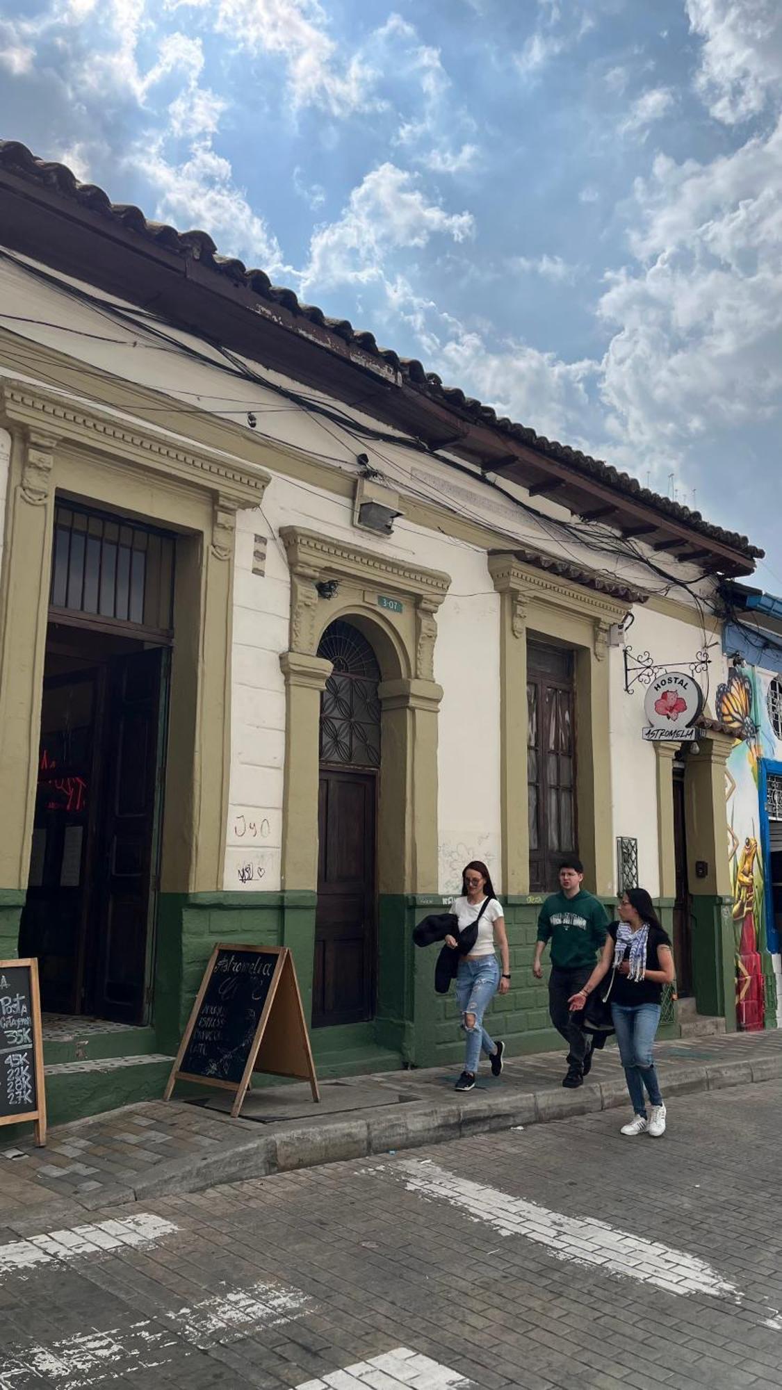Pensión Casa Astromelia